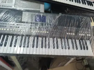 Yamaha Keyboard Uk Used PSR-S670
