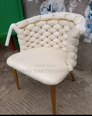 Quality Executive Chair for Restaurants, Bars and Home Use