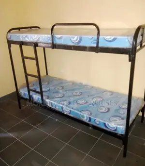 Metal Double Bunk Bed for Student's Hostels.6*2.5 Ft.