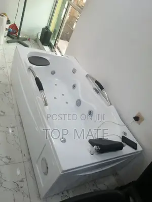 England Single Jacuzzi (0012)