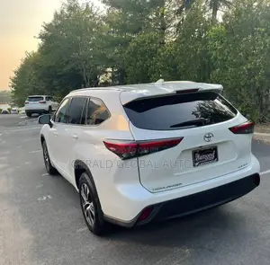 Rear Bumper Toyota Highlander 2021