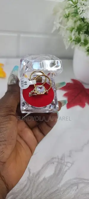 Non Tarnishing Gold Wedding Ring Set