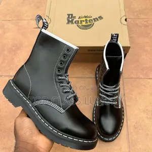 Dr Martens *Dr Martens Platform Boots*