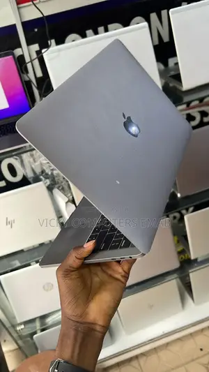 Laptop Apple MacBook 2019 16GB Intel Core I5 SSD 256GB