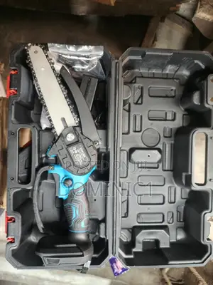 Makita Cordless Chainsaw Saw 6 Inches