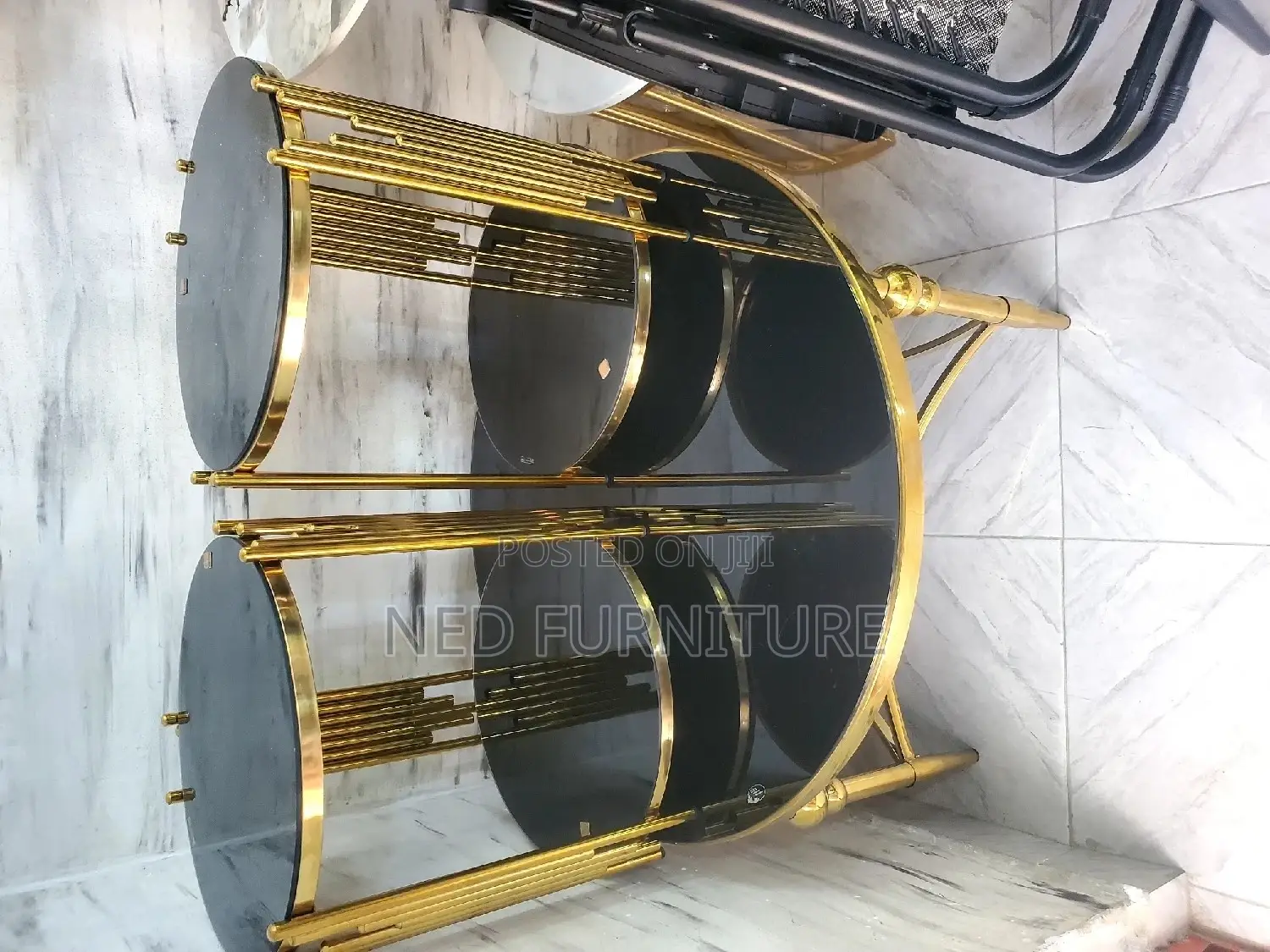Quality Centre Table With 2 Side Stools