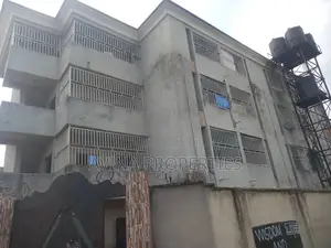 A 3 Story Building Of 40 Room's Self-contained All Ensuit