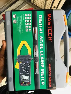 Digital AC/DC Clamp Meter