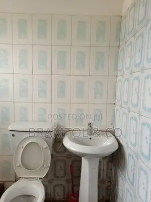3bdrm Block of Flats in Utako for rent