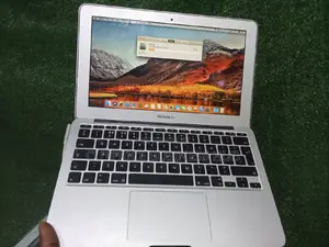 Laptop Apple MacBook Air 2011 4GB Intel Core I5 SSD 128GB