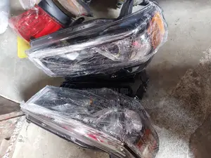 Headlamp Toyota 4runner 2015 Model
