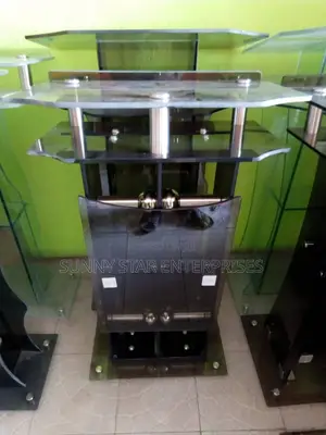 High Quality Thick Glass Pulpit