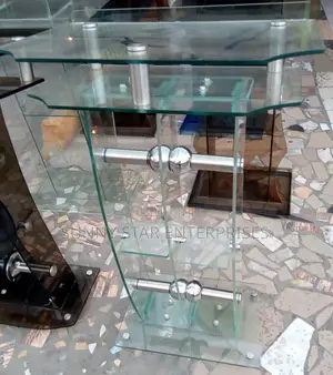 High Quality Thick Glass Pulpit