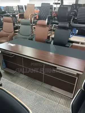 Qaulity Luxury Executive Office Table 1.8mtr
