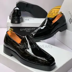 Luxury Givenchy Shoe