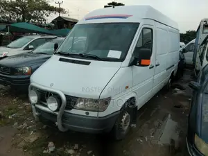 Mercedes-Benz Sprinter 2005 White