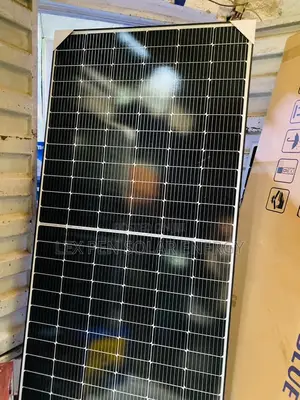 670watt Bule Power Network Solar Panel With 30 Year Warraty