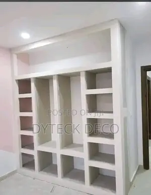Building Interior and Exterior Decator Service
