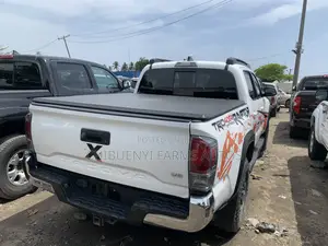 Toyota Tacoma 2020 White