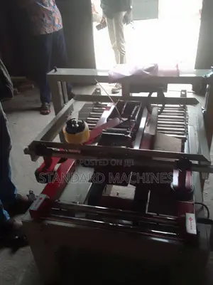 Carton Sealing Machine