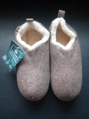 Fluffy Shoe (Unisex Indoors Shoe)