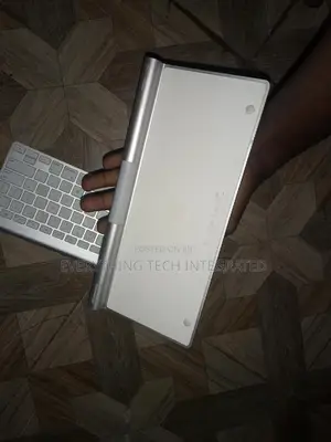 Apple Wireless Keyboard
