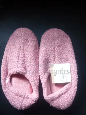 Fuzzy Curly Fur House Shoe (Comfy)