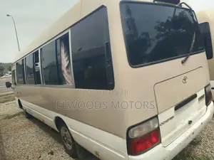 Toyota Coaster 2006 Gold