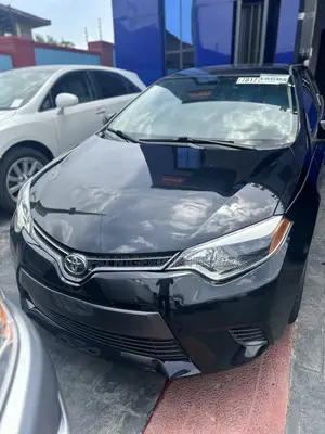 Toyota Corolla LE 4dr Sedan (1.8L 4cyl CVT) 2015 Black