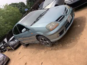 Nissan Almera Tino 2002 Green