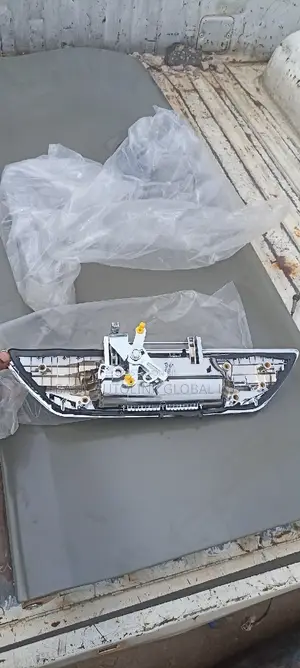 Boot Opener Hilux With Camera Space