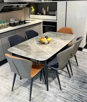 Classic 6 Seaters Marble Top Dining Table