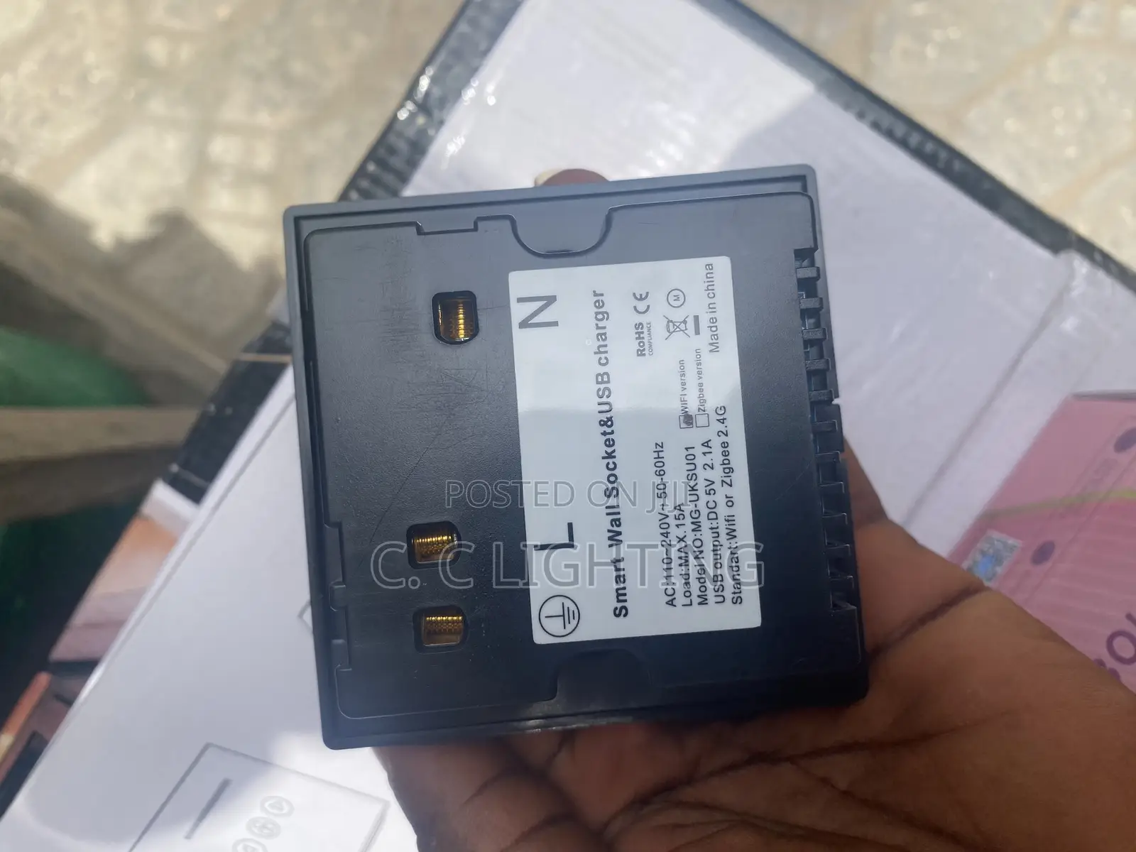 Wi-Fi 13A Single Socket With USB