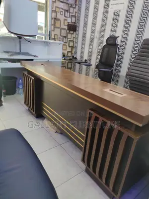 Qaulity Luxury Executive Office Table