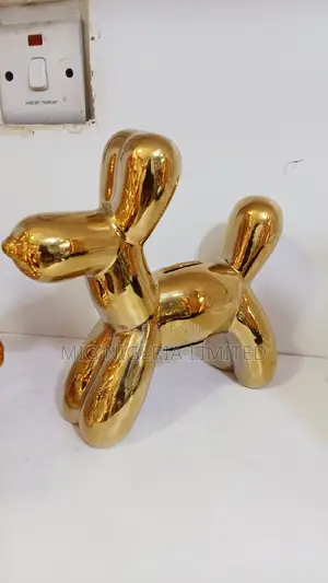 Figurine Statue TV Shelves Table Decorations