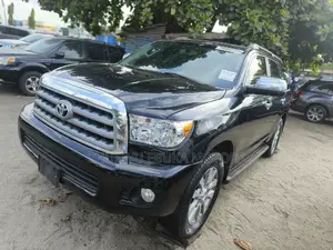 Toyota Sequoia Limited FFV 4dr SUV 4WD (5.7L 8cyl 6A) 2013 Black
