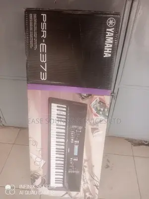 Yamaha Keyboard 373