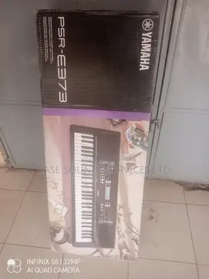Yamaha Keyboard 373