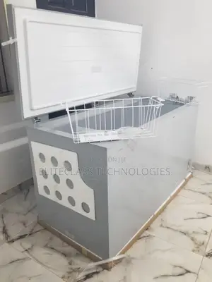Affordable FC-55DD Hisense Chest Freezer 420L.