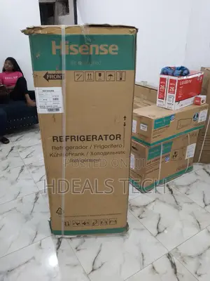 Hisense 204 Liters Double Door Refrigerator With Water 