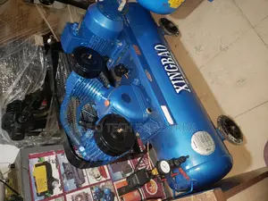 Industrial Piston Air Compressor Machine 200L(5.5hp)
