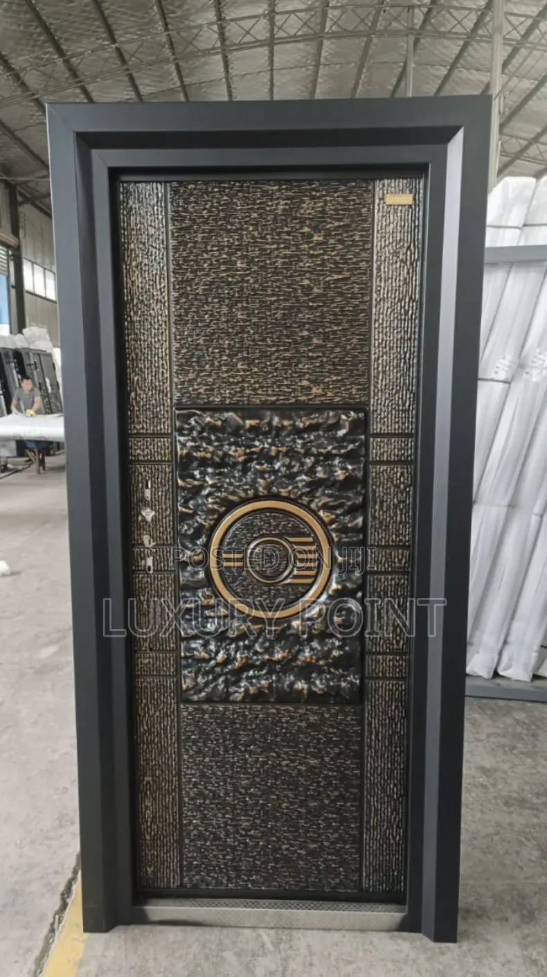 Cooper Door D4