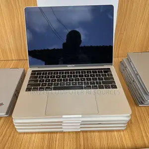 Laptop Apple MacBook Pro 2019 16GB Intel Core I7 SSD 512GB