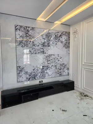 Tv Cladding With Mable Sheet 10ft X 10ft