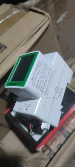 100A Digital Multimeter