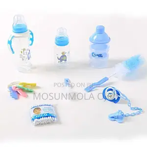 Baby Feeding Bottles 8 Pieces Gift Set