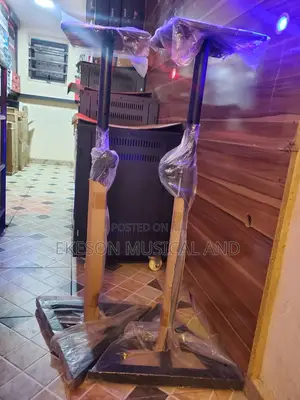 Studio Monitor Stand