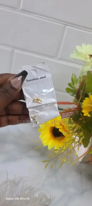 Non Piercing Clip on Nose-Ring