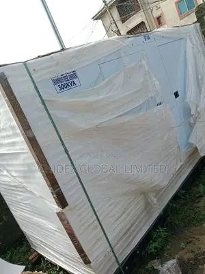 300kva Perkins Soundproof Diesel Generators 100% Copper Coil