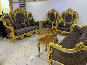 Royal Sofa Seetee + Center Table + 2 Side Stools